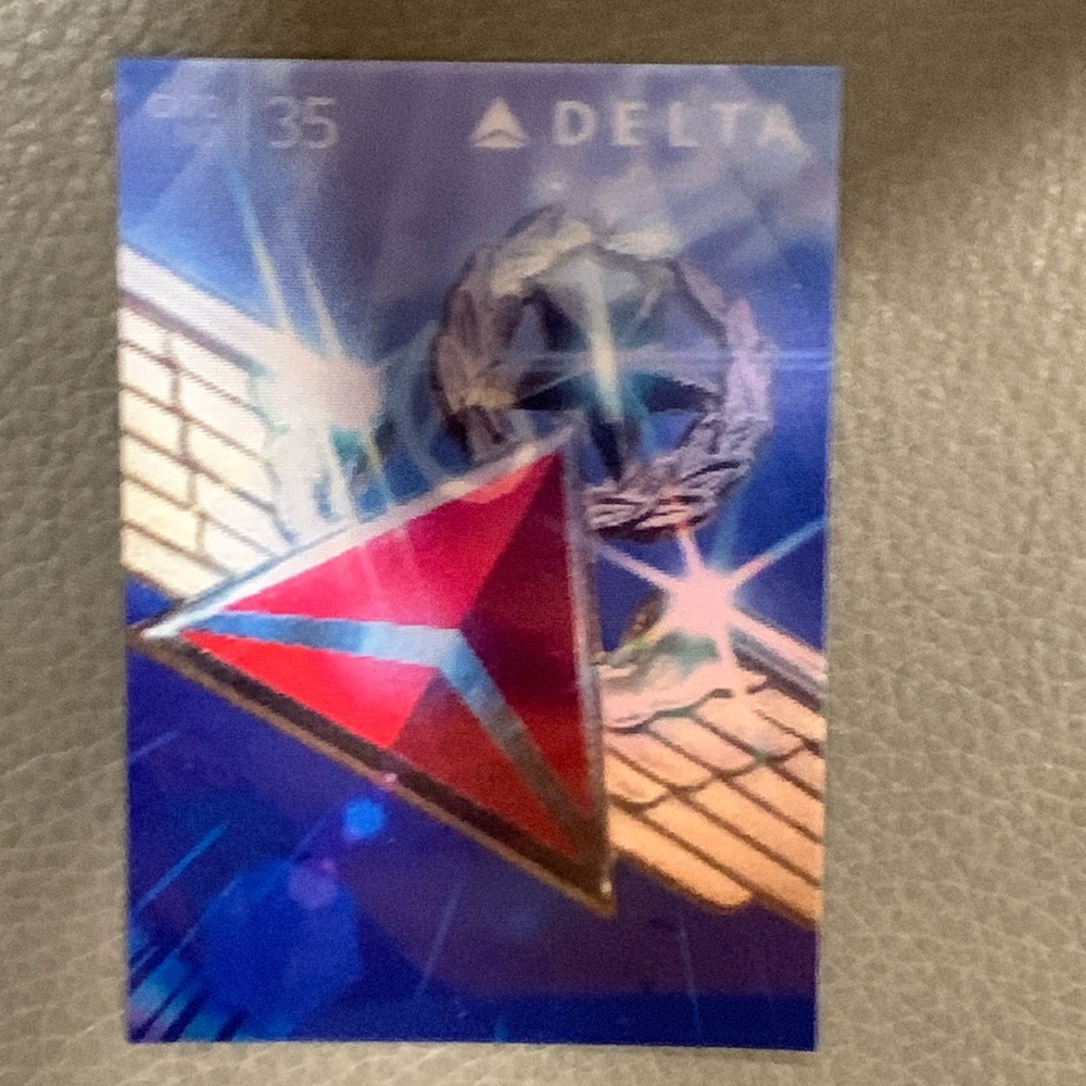 2015 DELTA AIRLINES BOEING 767-300ER #35 Aircraft Pilot TRADING CARD.